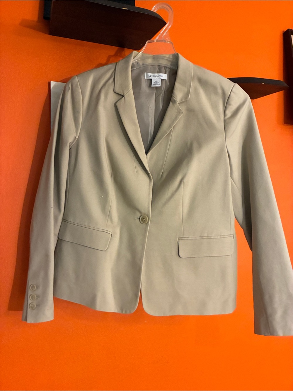 Liz Claiborne Light Beige Single-Button Tailored Blazer